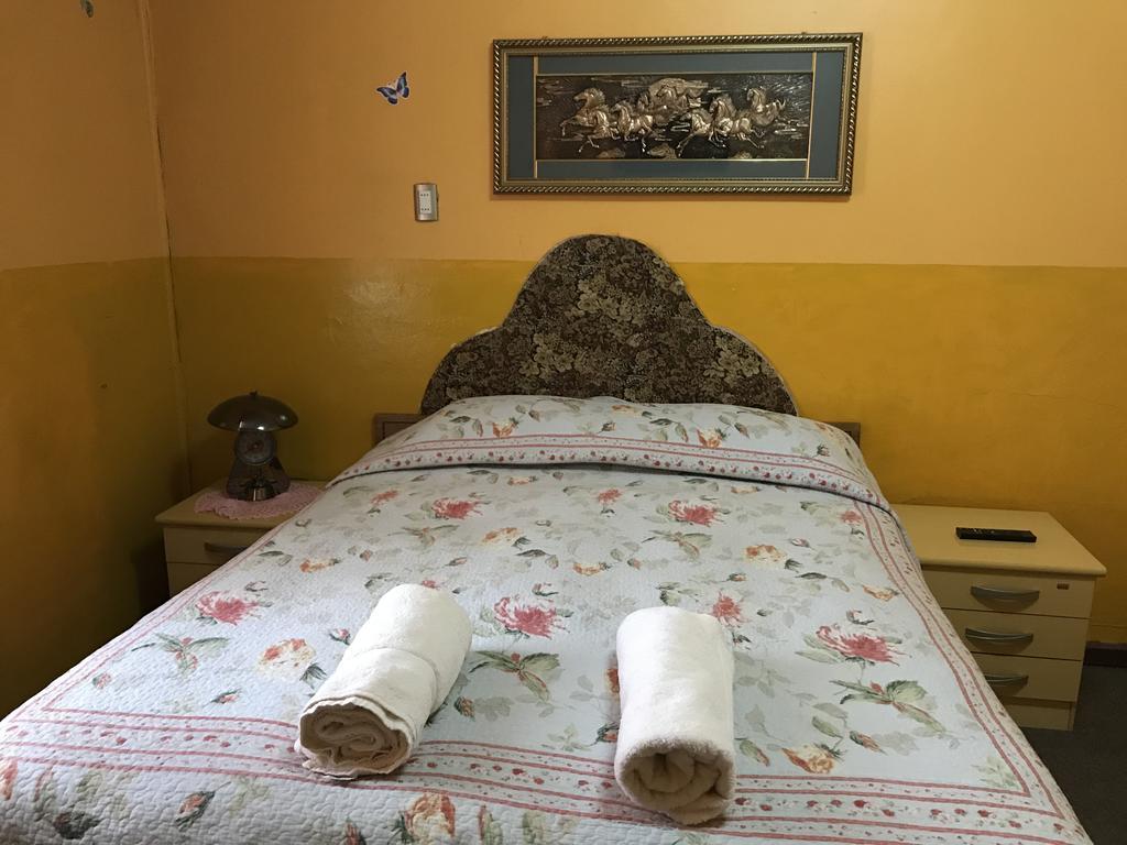 Hostal Torres Del Paine Пунта-Аренас Екстер'єр фото