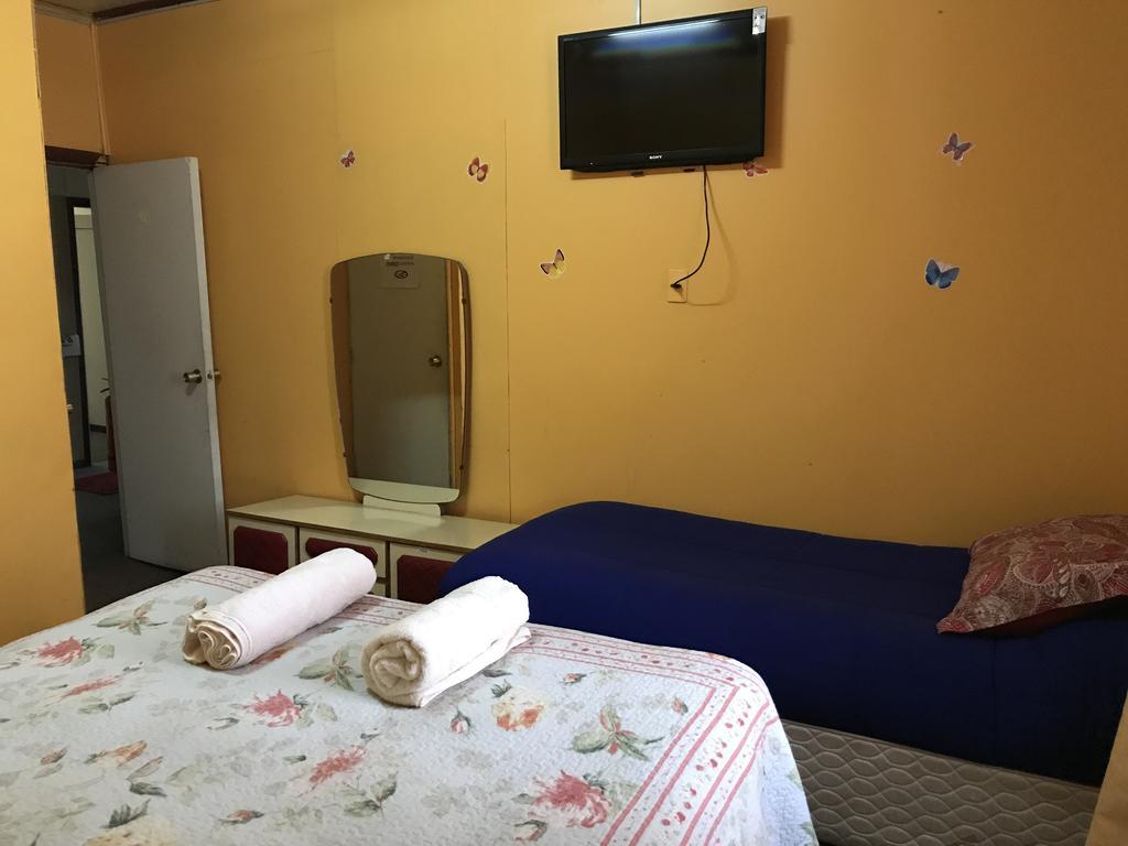 Hostal Torres Del Paine Пунта-Аренас Екстер'єр фото