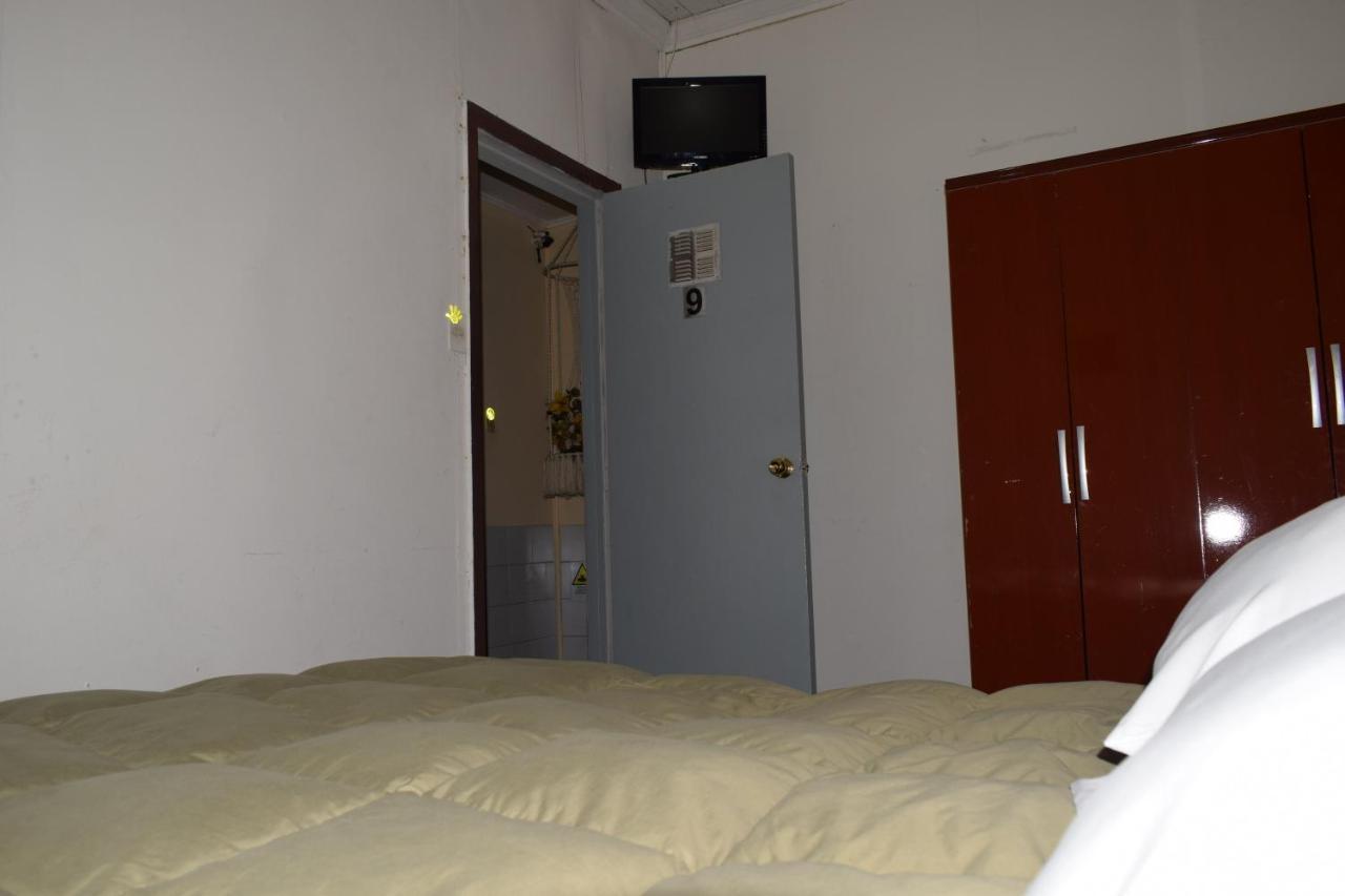 Hostal Torres Del Paine Пунта-Аренас Екстер'єр фото