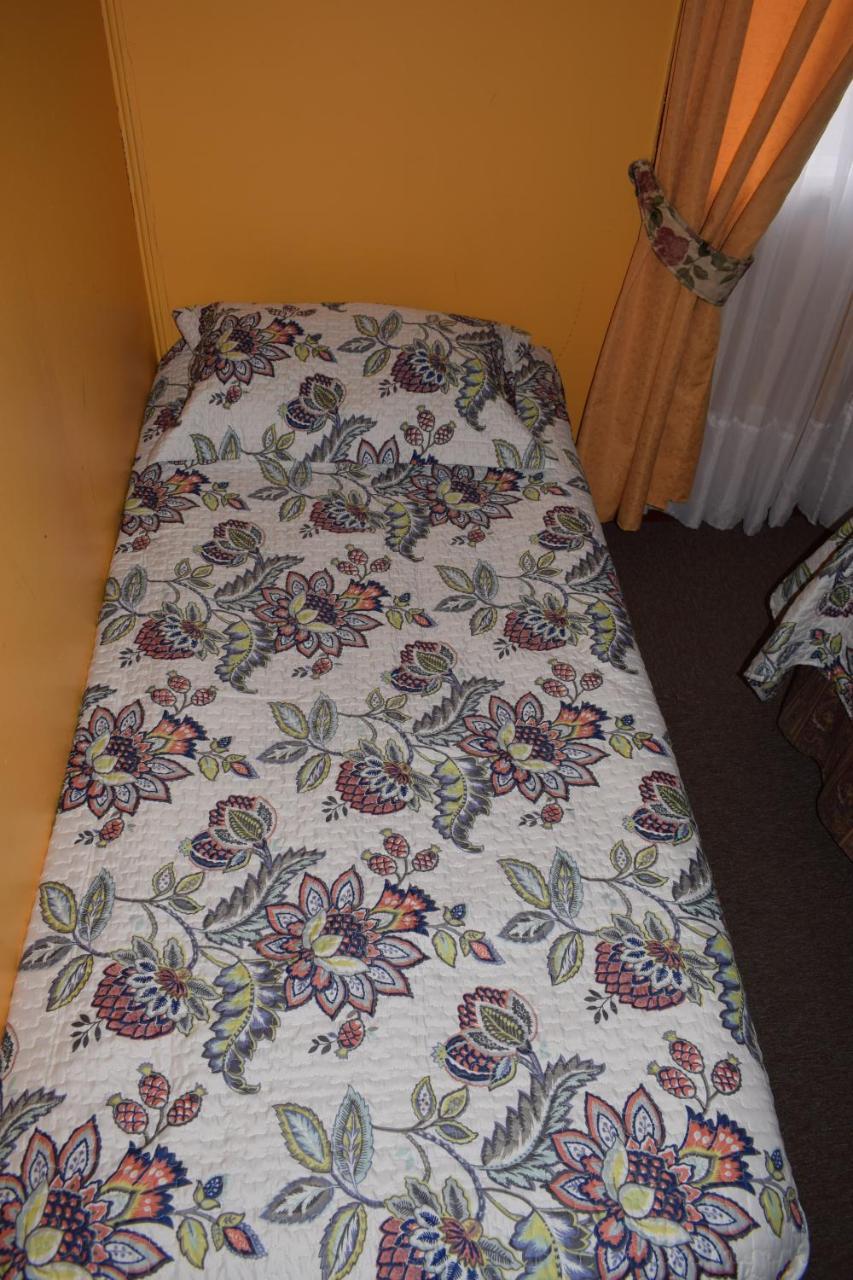 Hostal Torres Del Paine Пунта-Аренас Екстер'єр фото