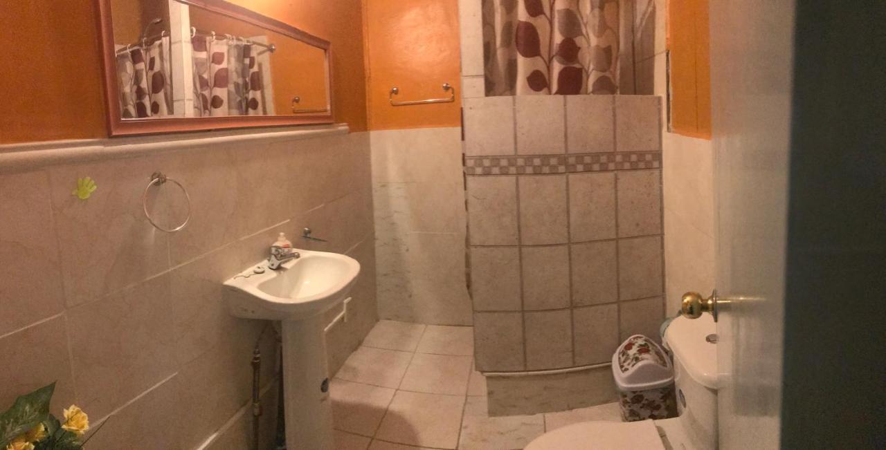 Hostal Torres Del Paine Пунта-Аренас Екстер'єр фото